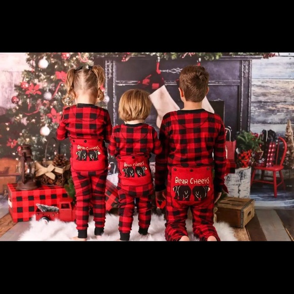 New boutique Bear cheeks buffalo plaid pajamas adult & kids - Picture 3 of 3